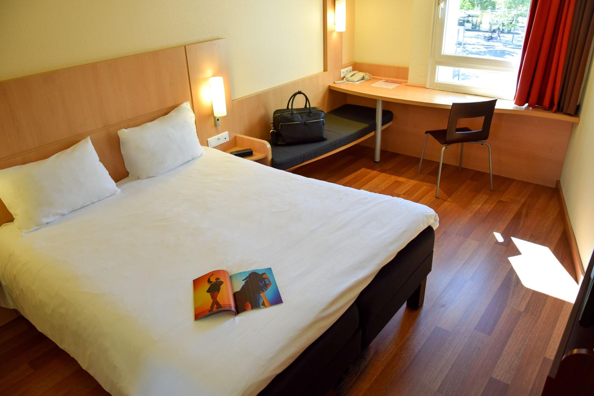Hotel Ibis Nancy Centre Gare Et Congres Esterno foto