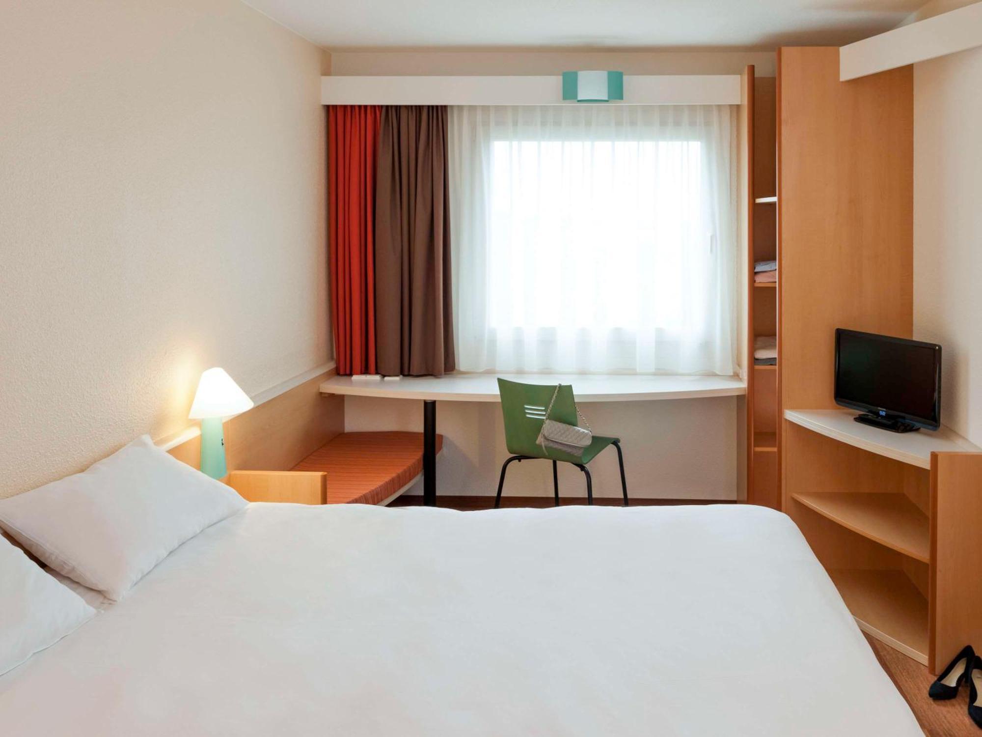 Hotel Ibis Nancy Centre Gare Et Congres Esterno foto