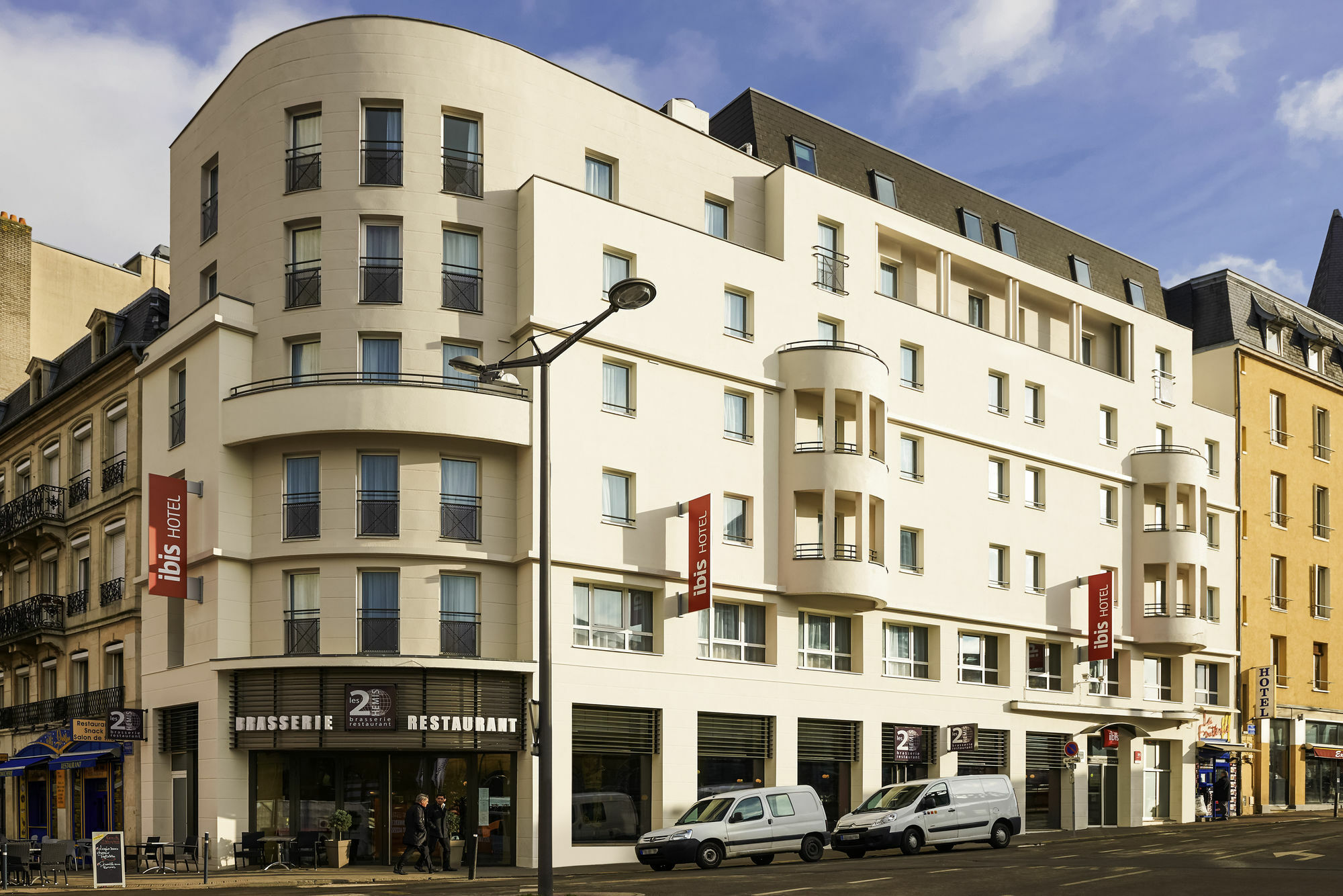 Hotel Ibis Nancy Centre Gare Et Congres Esterno foto